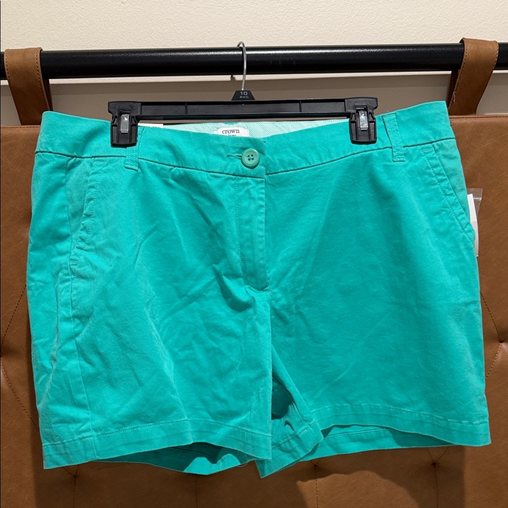 NWT Crown and Ivy Shorts